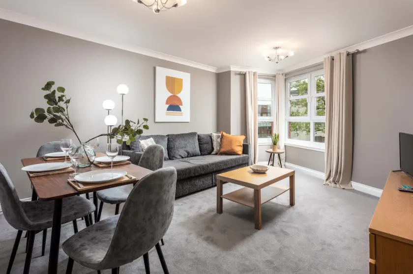Elms Way No33 – Donnini Apartments - Image 1