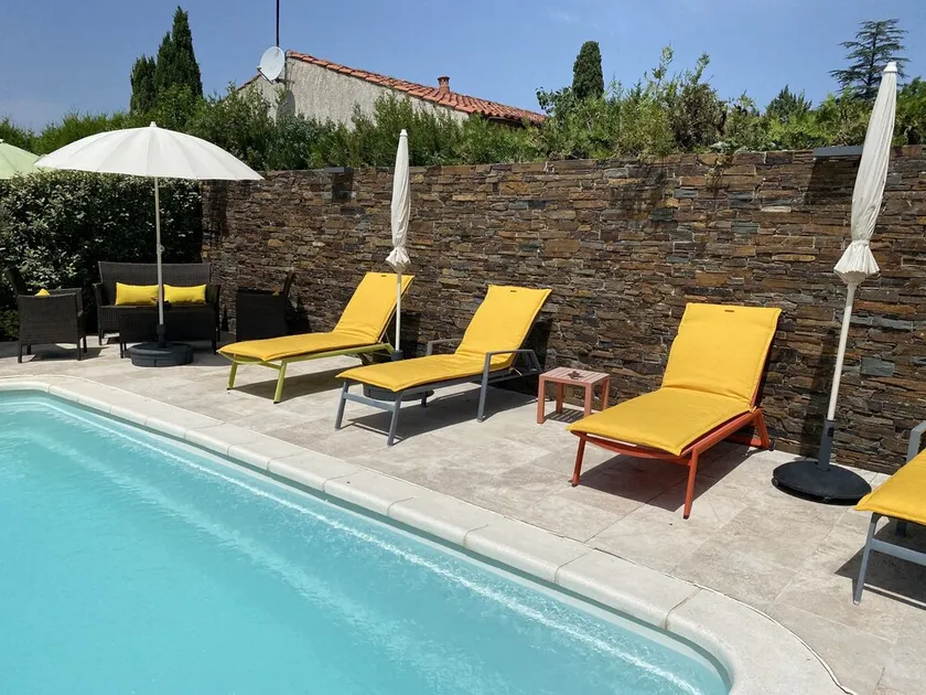 Typische Villa mit Pool in Bouches du Rhône - Image 1