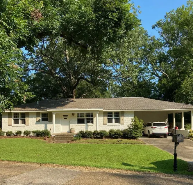 Updated home close to campus and downtown - Image 1