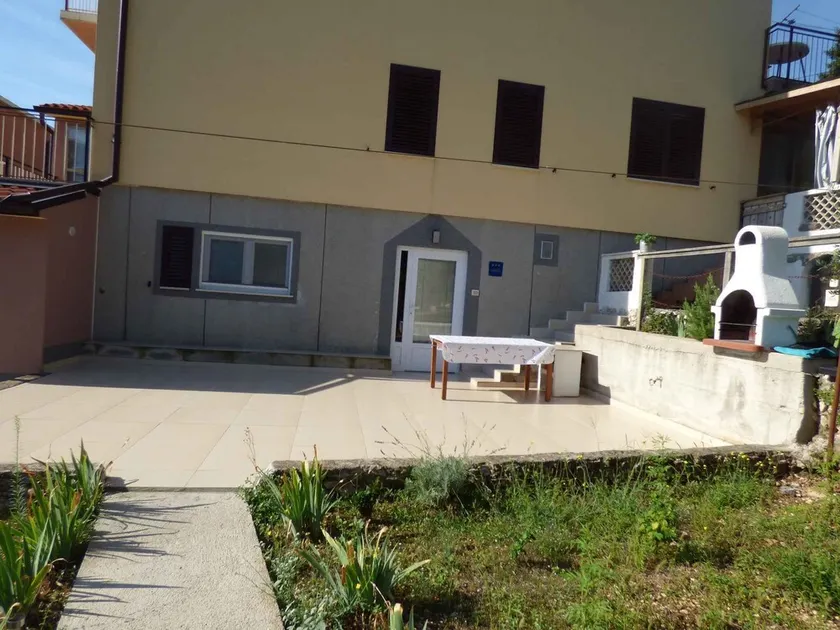 Studio with shared terrace and barbecue - Image 1