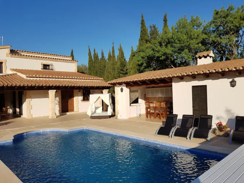 Belle villa de 3 chambres, climatisée avec piscine près du terrain de golf Pollensa - Image 1