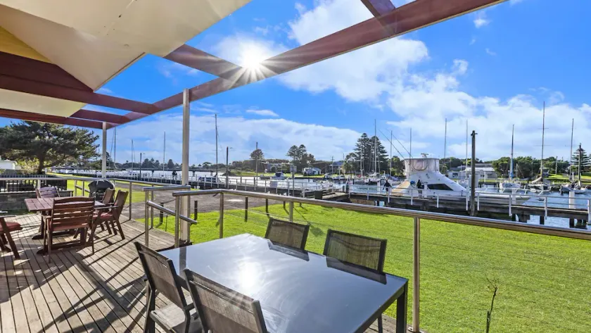 River frontage Port Fairy living - Image 1