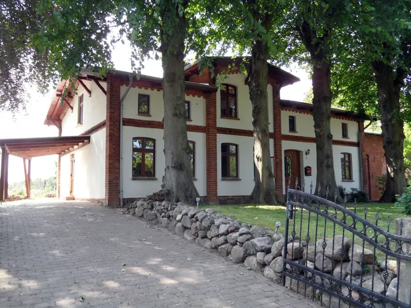 Komfortable Ferienwohnung "Vier Linden", ruhige dörfliche Lage, 20 min zur Küste - Image 1
