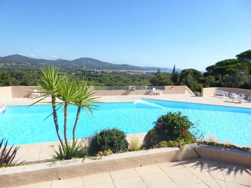 House - House btw. Cogolin and St. Tropez - Image 1