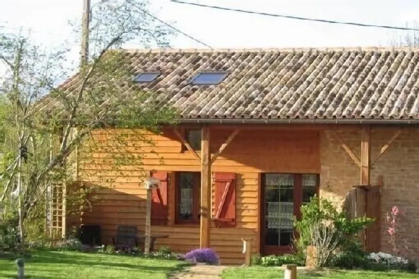 Small Gite de France, 3 Epis, at the heart of the Poitou-Charentes, all year - Image 1