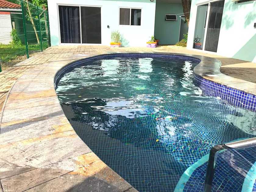 10-minute walk to the Sand & Surf - Private Home - Image 1