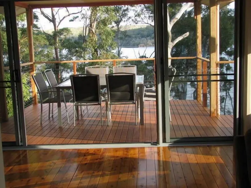 Jemmas ontheLake ~ 5hp MotorBoat ~ Kayaks ~ SPA ~ Canoa ~ Piscina e ping-pong ~ OutdoorPetstay - Image 1
