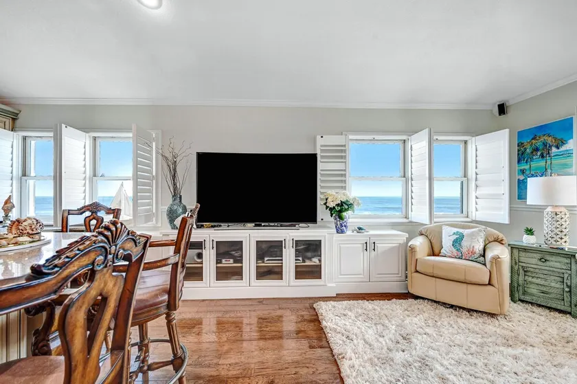 Spectacular direct ocean front condo with amazing views of the Atlantic - Image 1