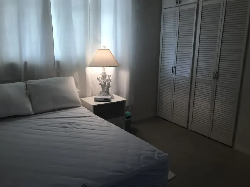 Mysig fullt möblerad 1bed1bath lägenhet bekvämt beläget på södra kusten - Image 1