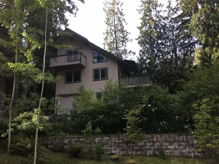 Mountain Retreat ved Lake Cushman - Image 1
