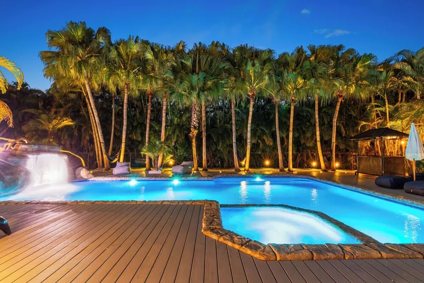 Waterfall Villa | Multi Court •Watersilde •Cinema  - Image 1