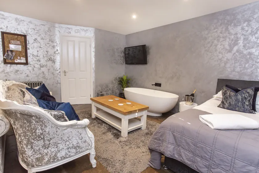 Chambre d'écurie transformée 2 - Image 1