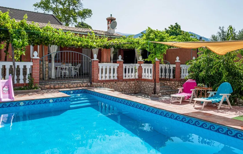 Awesome home in Padul - Image 1