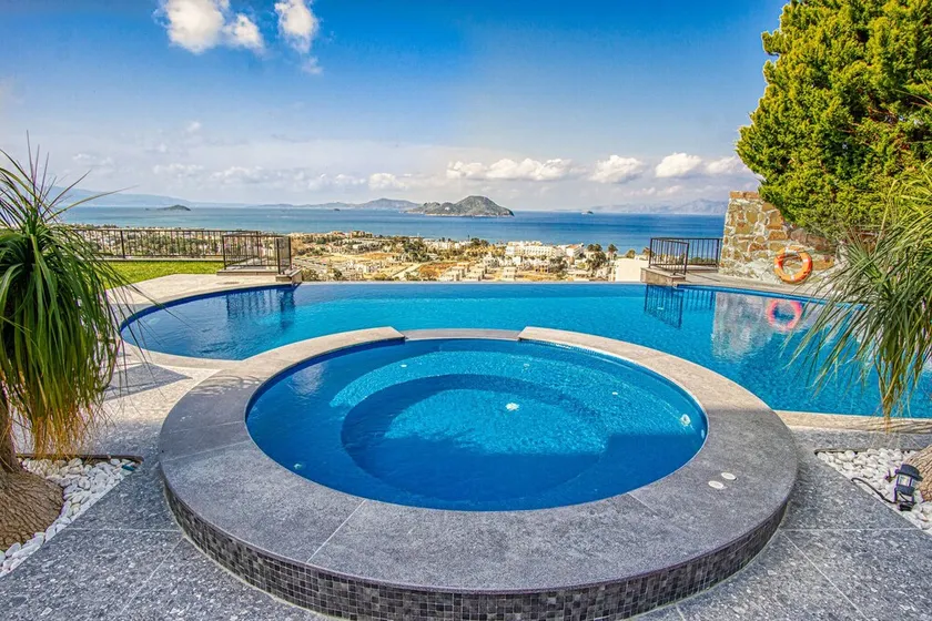 6 Room,private pool famous villa with the best view - Image 1