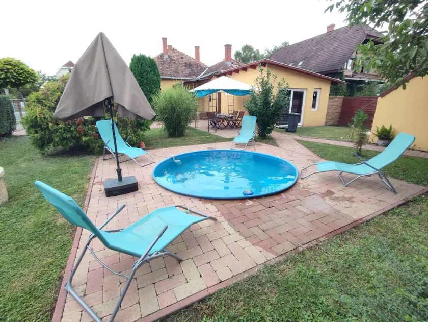 Casa de vacaciones con piscina, aire acondicionado y wifi - Image 1