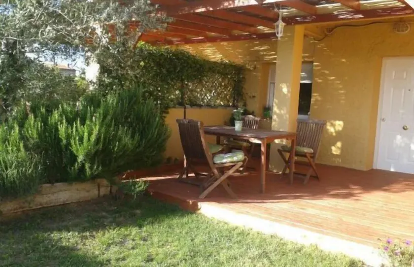 Self catering Bora Bora allotjaments for 4 people - Image 1