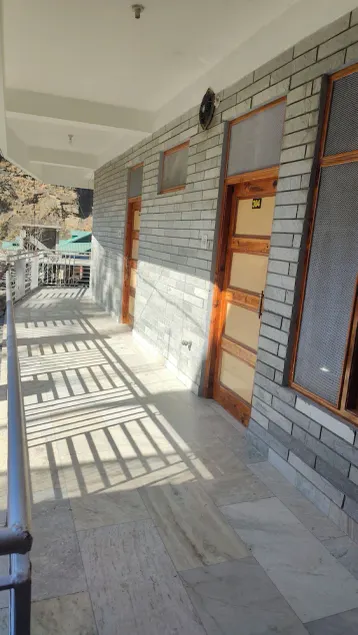 HGRD Guest House & Restaurant - Image 1