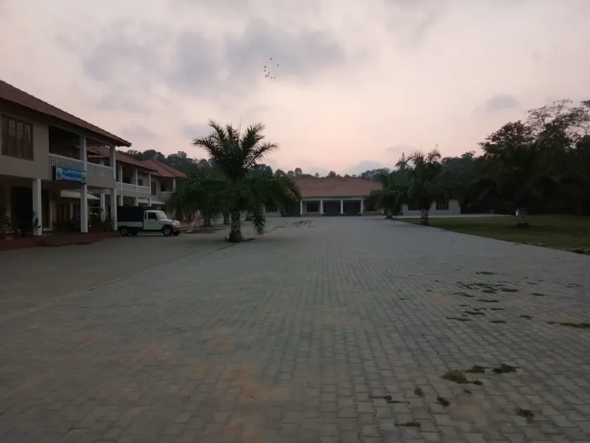 Palm Valley Resort, a calm place for tourists - Image 1