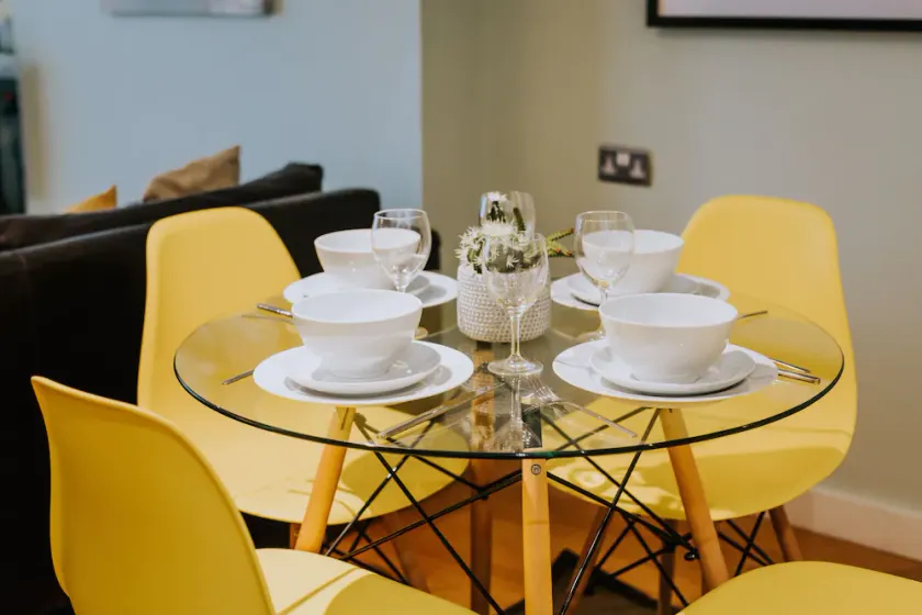 "The Garden Apartment Newquay" by Greenstay Serviced Accommodation - Beautiful 2 Bed Apartment With Parking & Garden Terrace, Dog Friendly, Close To Beaches, Shops & Restaurants - Perfect For Families, Couples, Small Groups & Business Travellers - Image 1
