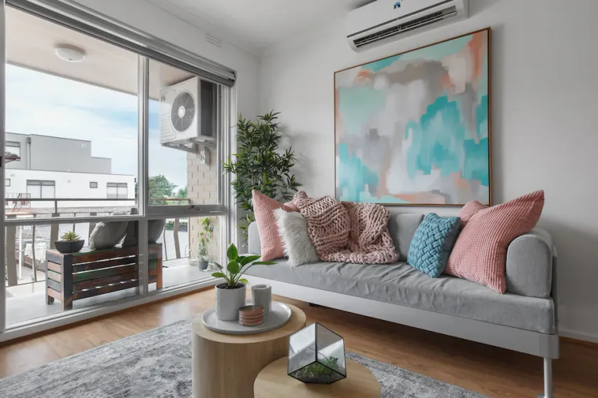 Heart of Ormond Apartment by Ready Set Host - Image 1