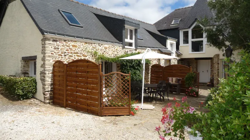 The Annexe: Gîte rénovée, piscine chauffé, pouvant accueillir 4 personnes - Image 1
