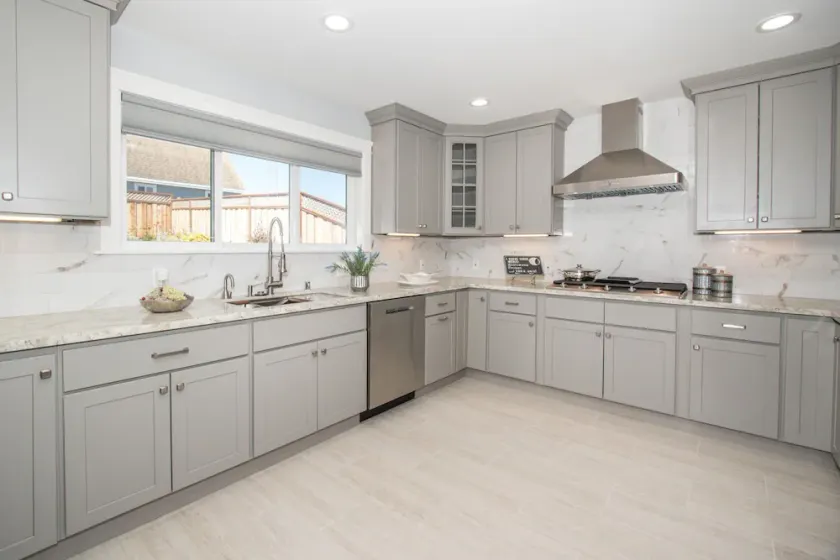 Maison neuve de luxe avec vue sur la mer et 4 chambres près de SF / SFO + Parking gratuit - Image 1