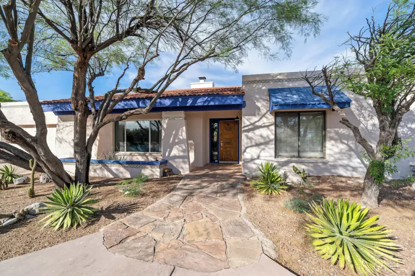 Catalina Foothills Retreat--Military discount - Image 1