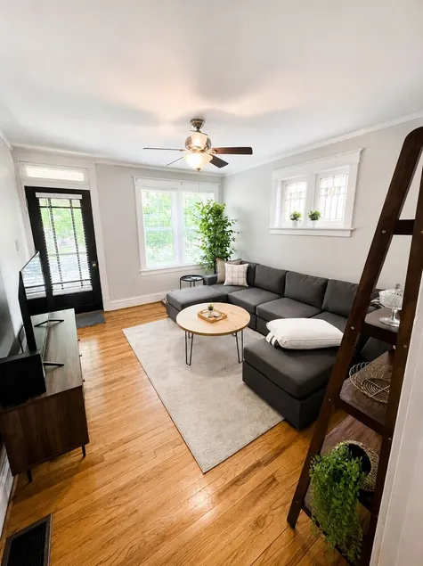 Lovely 1st Floor Apartment - Image 1