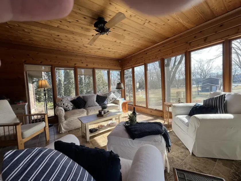Cozy Home on Fox River w/ Outdoor Living  - 19 min  to EAA, 50 min to Lambeau - Image 1