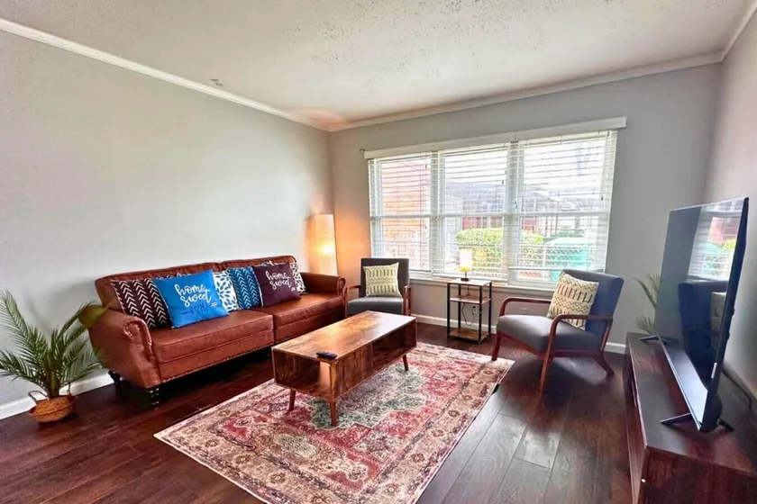 Cozy 3BR Near Port of Houston – Ideal for Work or Travel - Image 1