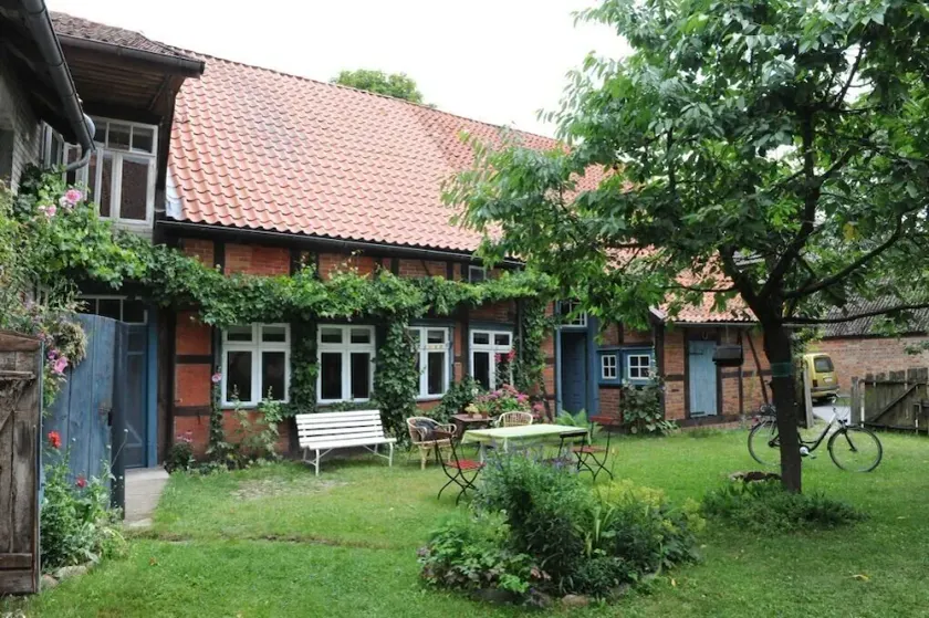 Denkmalgeschützes idyllisches Gebäudeensemble im wendlandändischen Rundlingsdorf - Image 1
