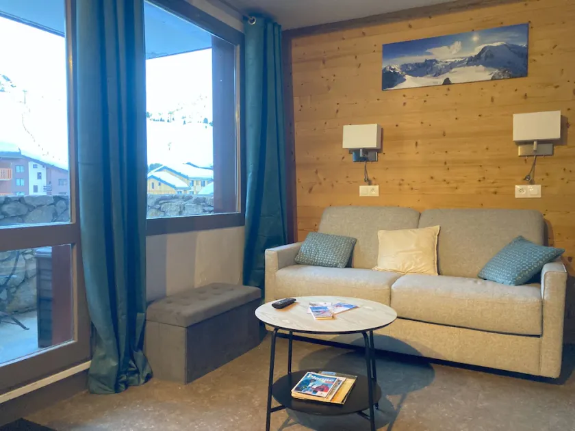 4/5 person apartment at the foot of the slopes Belle Plagne - Image 1