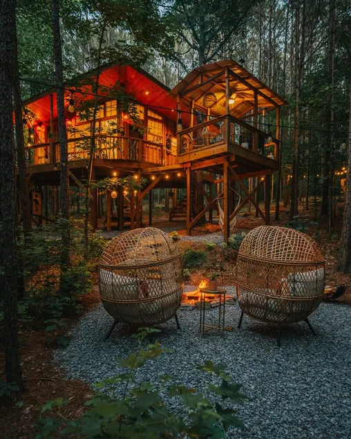 WANDERLUST TREEHOUSE REAL LIFE FAIRYTALE FOR TWO.HIDDEN DEEP IN THE WOODS - Image 1
