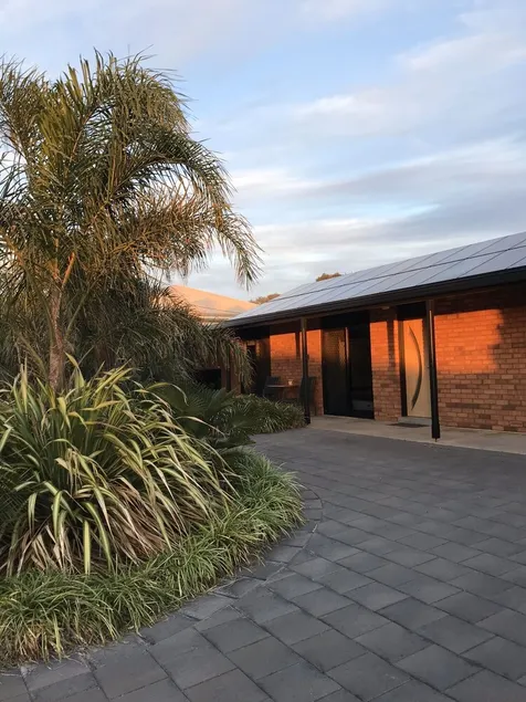 Sea & Wine Retreat, Maslin Beach - Image 1