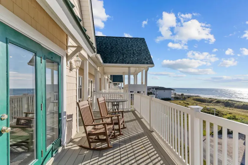 CottageVacations4u \"Park Place\" Fantastic Views- elevator-pool club-top floor - Image 1