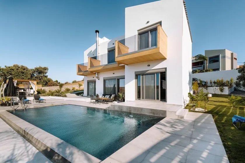 Villa Arnassica - Three Bedroom Villa, Sleeps 6 - Image 1