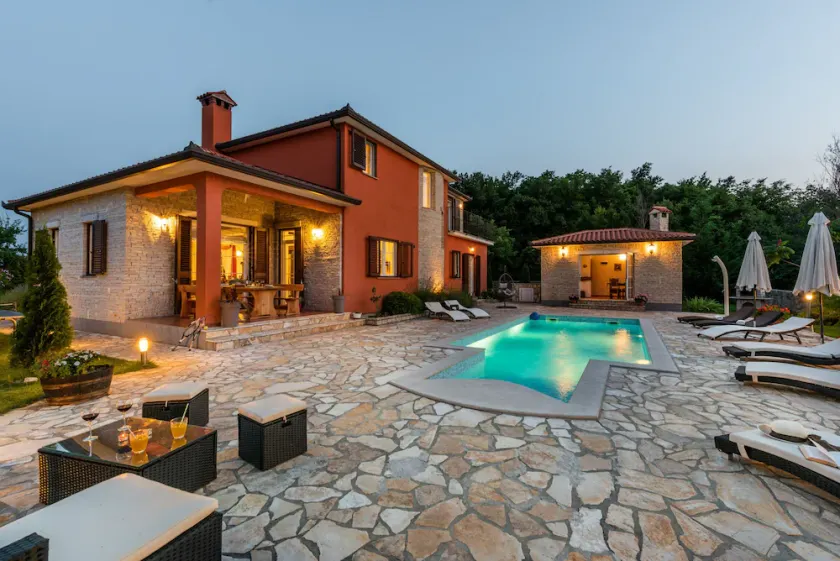 Luxuriöse Villa nur minuten vom Strand - Image 1