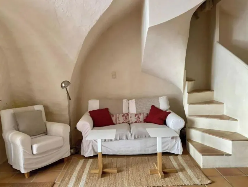 B&B Villa des Muses in the heart of a village in Provence - Image 1