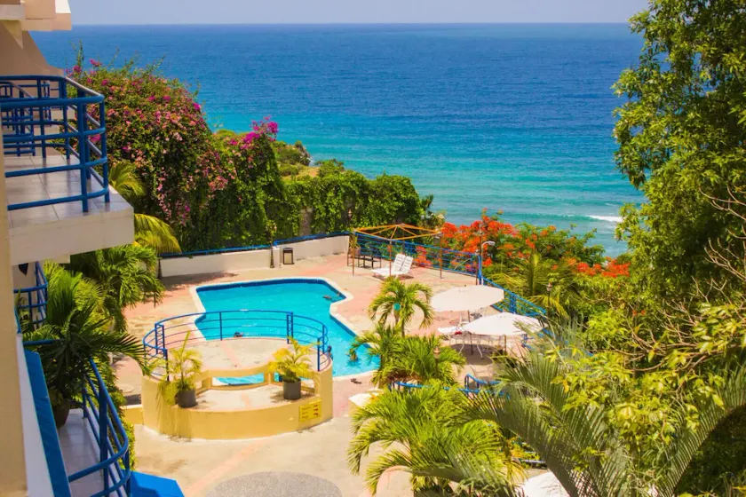 Cap Lamandou Hotel - Image 1