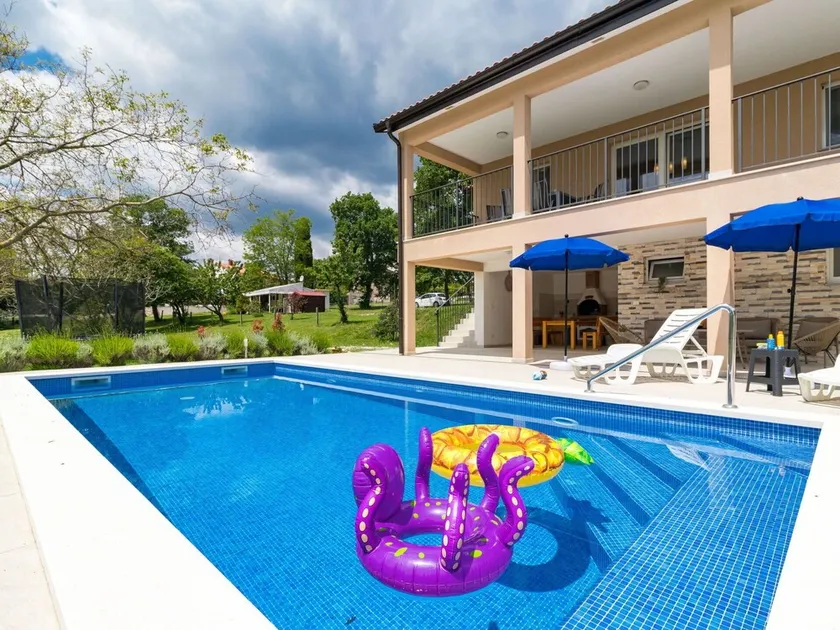 Fantastisk privat feriebolig for 6 gæster med klimaanlæg, WIFI, privat pool, TV og terrasse - Image 1