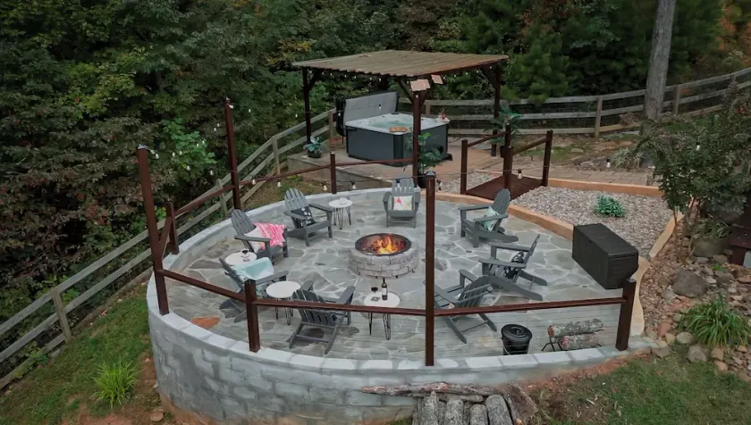 ZEN MountainRetreatVilla•Hot Tub•FirePit•Fenced Yard•Dog-Centric•EVCharger•Games - Image 1