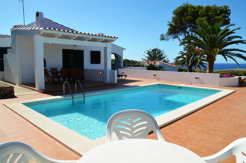 SEA VIEWS WITH TRANQUILITY - Image 1