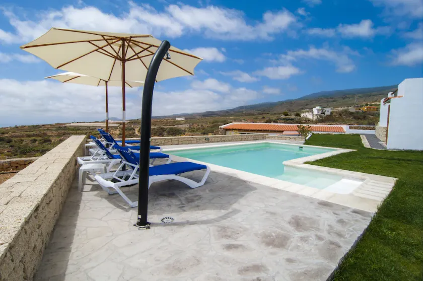 Rural House with Pool with wonderful views - Image 1