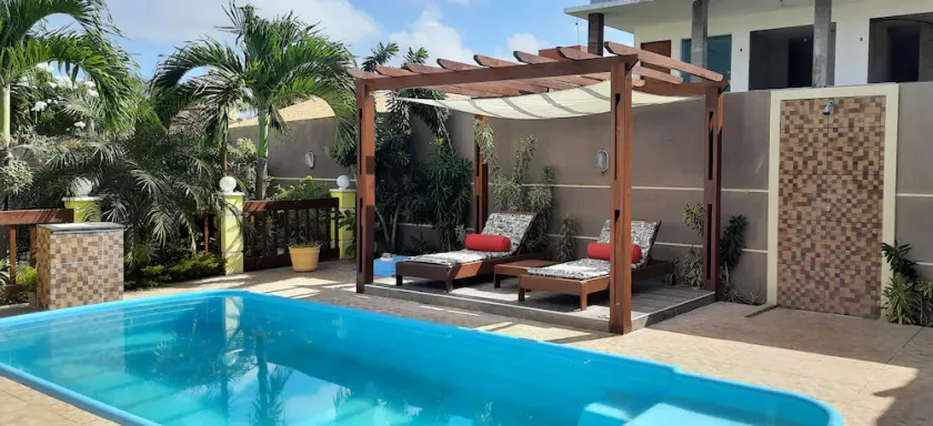 Fully air-conditioned house with 4 suites on the beach near Guarajuba. - Image 1