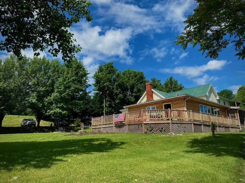Cliff View Inn, Kurzurlaub am Jackson River - Image 1