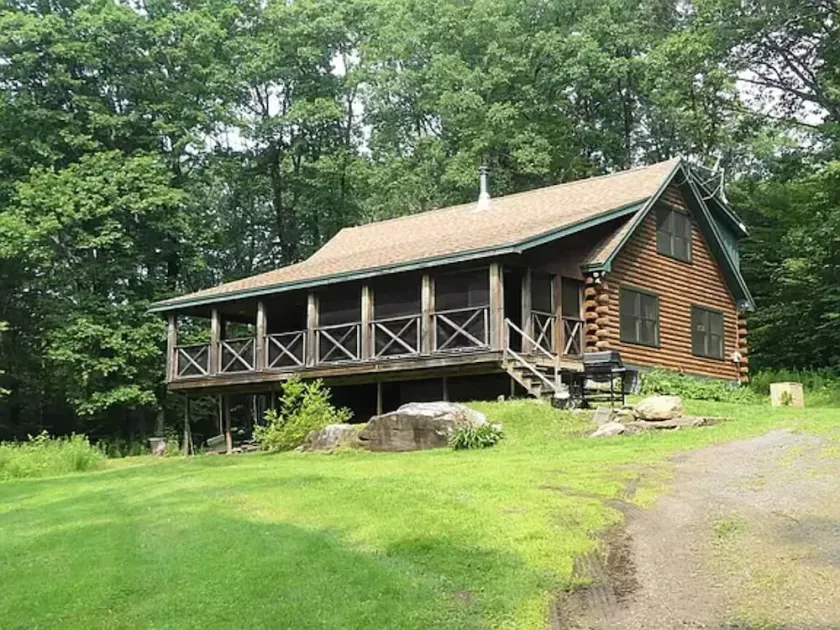 Beautiful, private log cabin with huge, relaxing screened porch - Image 1
