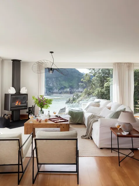 Wishome—A dream villa by the sea for a fall getaway. Heated pool - Image 1