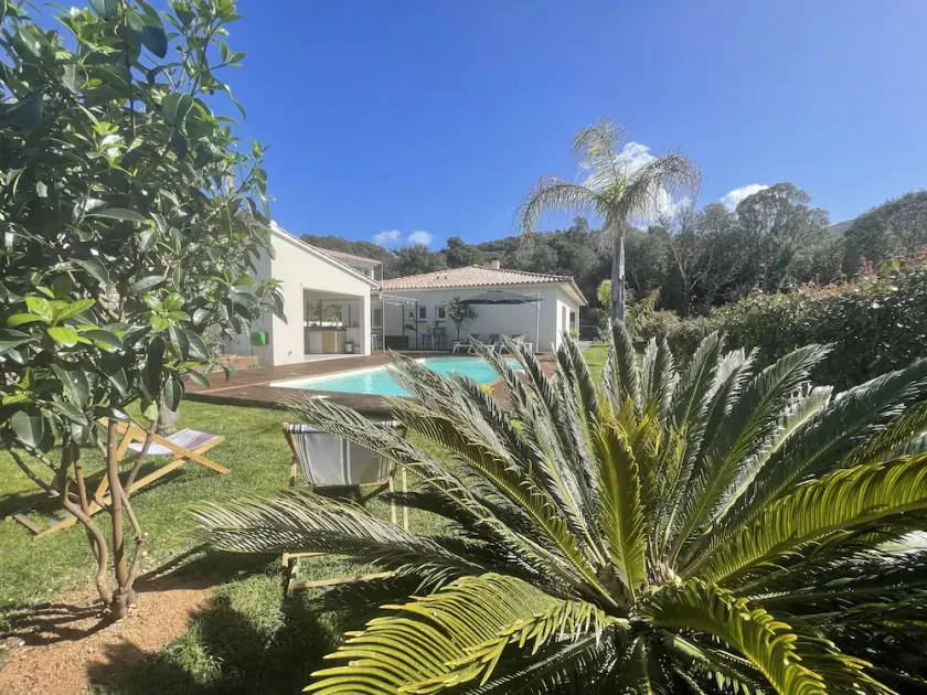 Magnificent new villa between sea and mountains, between Porticcio and Ajaccio - Image 1