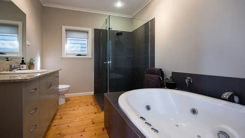 Jesmondene Daylesford - Image 1