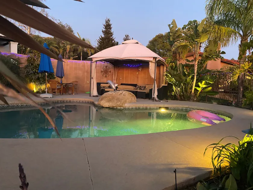 Beautiful Mediterranean Cottage on larger estate. - Image 1